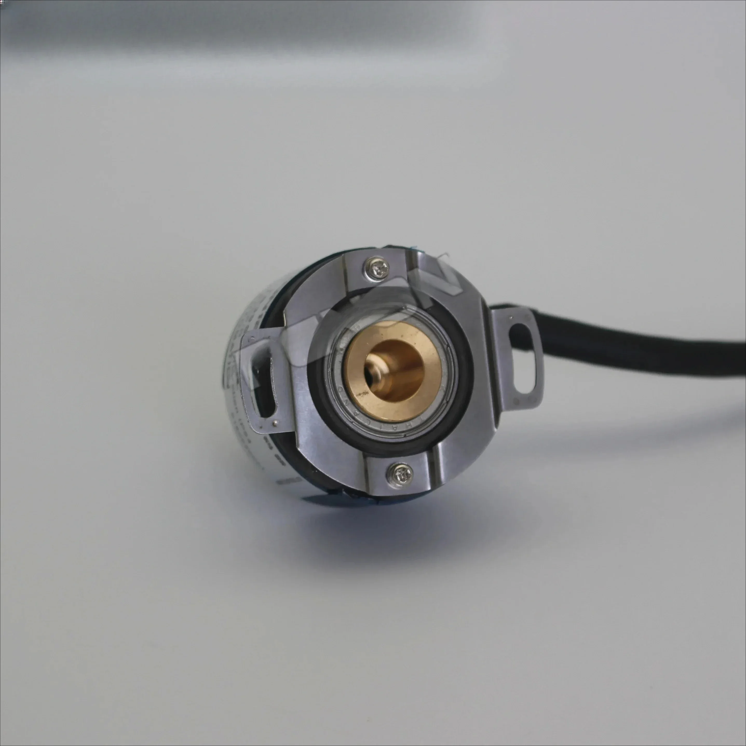 

New TS5667n2305 TS5667n2303 servo motor rotary encoder TS5667N2300