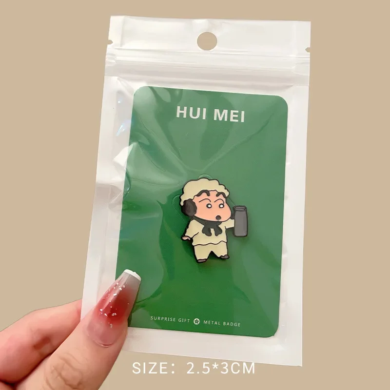 Broche en métal Shin-chan Anime Kawaii pour femme, épingles en émail, accessoire de sac à dos, bijoux fantaisie, cadeau, drôle, mignon