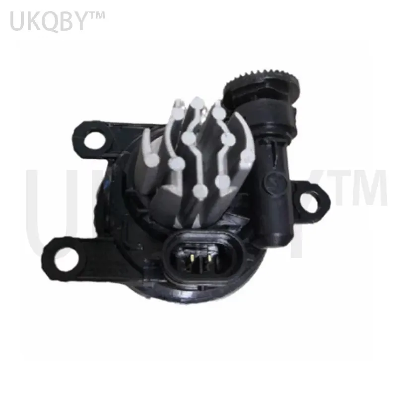 

Fo x 18. Противотуманные фары с низкой конфигурацией слева JX7B15A255AA правые JX7B15A254AB