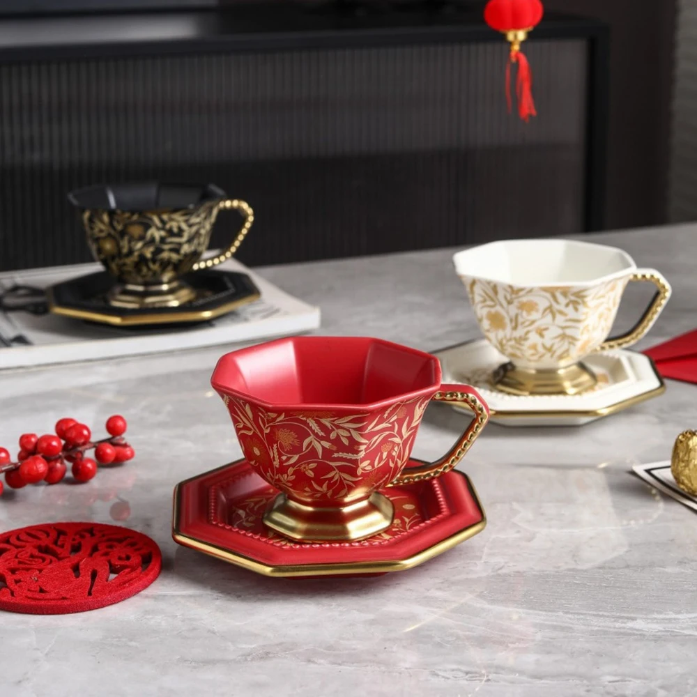 Luxury Ceramic Coffee Cup and Saucer Set Vintage Flower Gilded Octagonal Coffee Cups Dish Exquisite Afternoon Tea Cups Drinkware