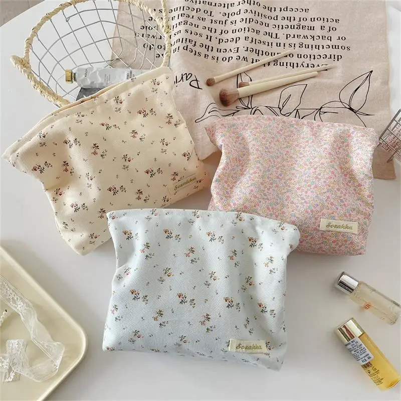 Leuke zoete bloemen make-up tas met grote capaciteit, draagbare reismake-up organizer, dames clutch, girly toilettas, etui