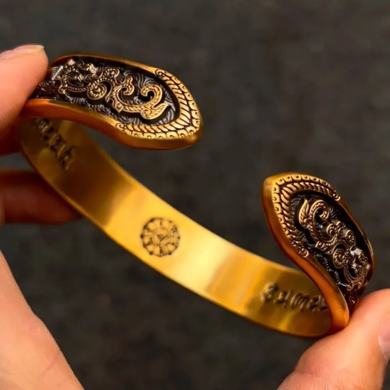 Men Retro Taotie Pattern Bangle, New Chinese‑Style Elegant Wrist Bracelet, Chic Statement Fashion Jewelry for Daily Wear