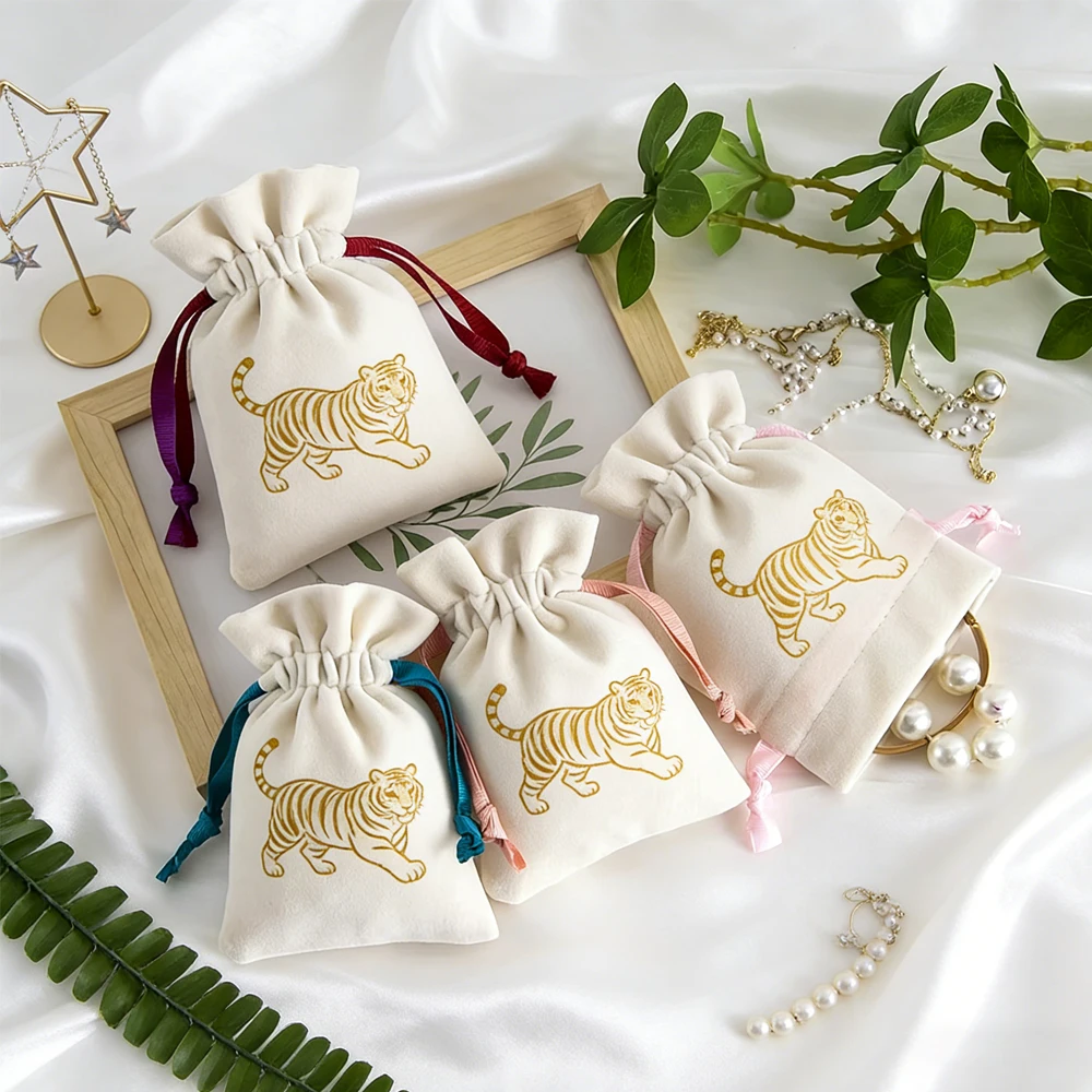 

200Pcs/Lot Beige Velvet Jewelry Packaging Bags Custom Logo Ribbon Drawstring Bag Gift Pack for Wedding Birthday Present Favors
