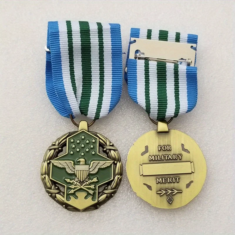 1PC Kopie des Zweiten Weltkriegs Alliierte Vereinigte Staaten Emblem Abzeichen Medaille Film Requisiten