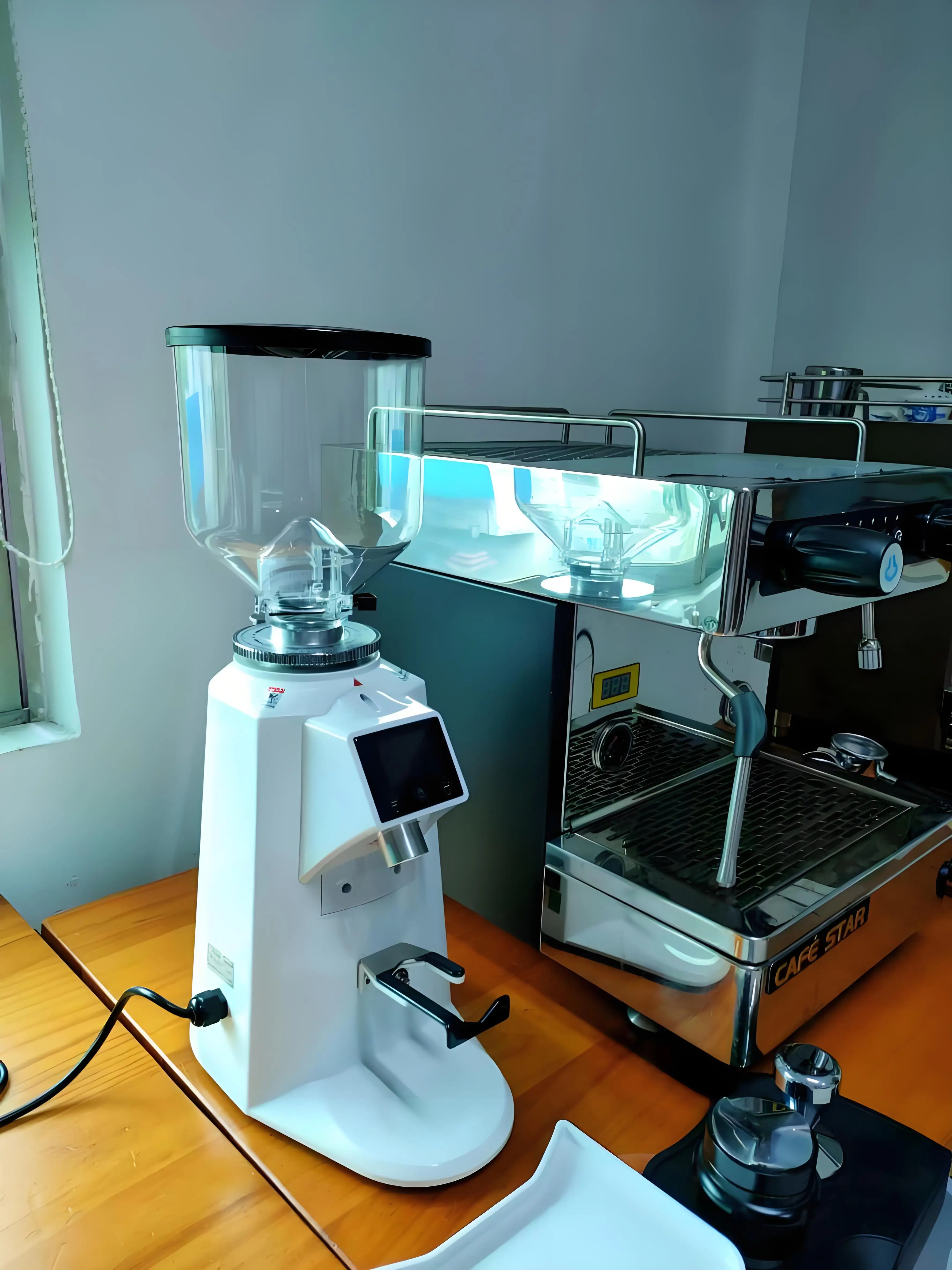 Cheap and Durable Commercial Automatic Cafe One-key Powder Extraction Coffe Coffee Bean Grinder