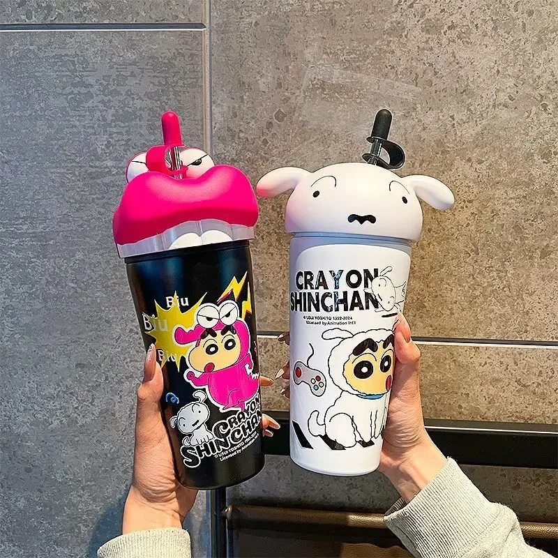 Crayon Shin-Chan 600ml ถ้วยขนาดใหญ่น่ารักการ์ตูนถ้วยน้ําแข็ง 304 สแตนเลสเด็กถ้วยฟาง Kawaii ของขวัญ