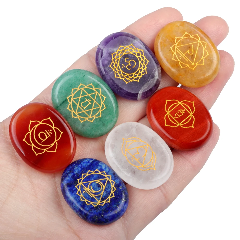 World of crystals 7 Chakra Gemstone Oval Symbol Engraved Set Healing Gemstone for Reiki Healing Crystal Reiki Healing Good Luck