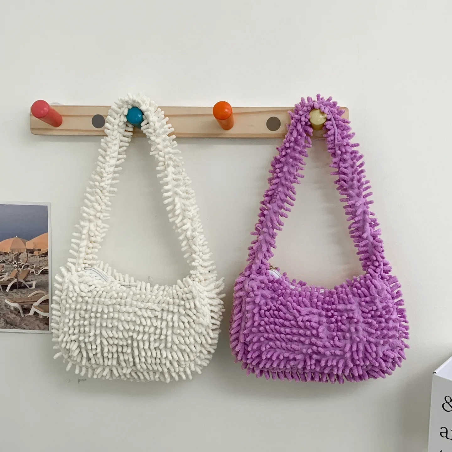 

Осень-зима 2025 г., новый гонконгский стиль - плюшевая клетчатая сумка для подмышек, милая повседневная универсальная ручная сумка на плечо для девочек