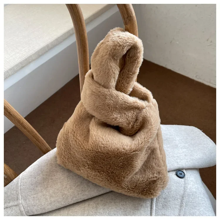 2024 New Winter Solid Color Underarm Bag Soft Plush Small Shoulder Bag Women's Warm Faux Fur Handbag Ladies Soft Hairy Tote Bags