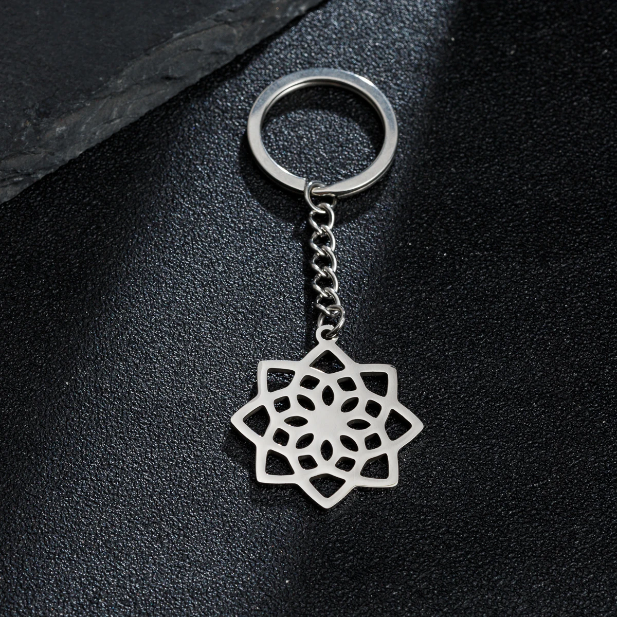 Shuangshuo Geometric Flower of Life Yoga Key Chain Mandala Hollow Pendant Key Ring Bag Car Key Holder Stainless Steel Jewelry