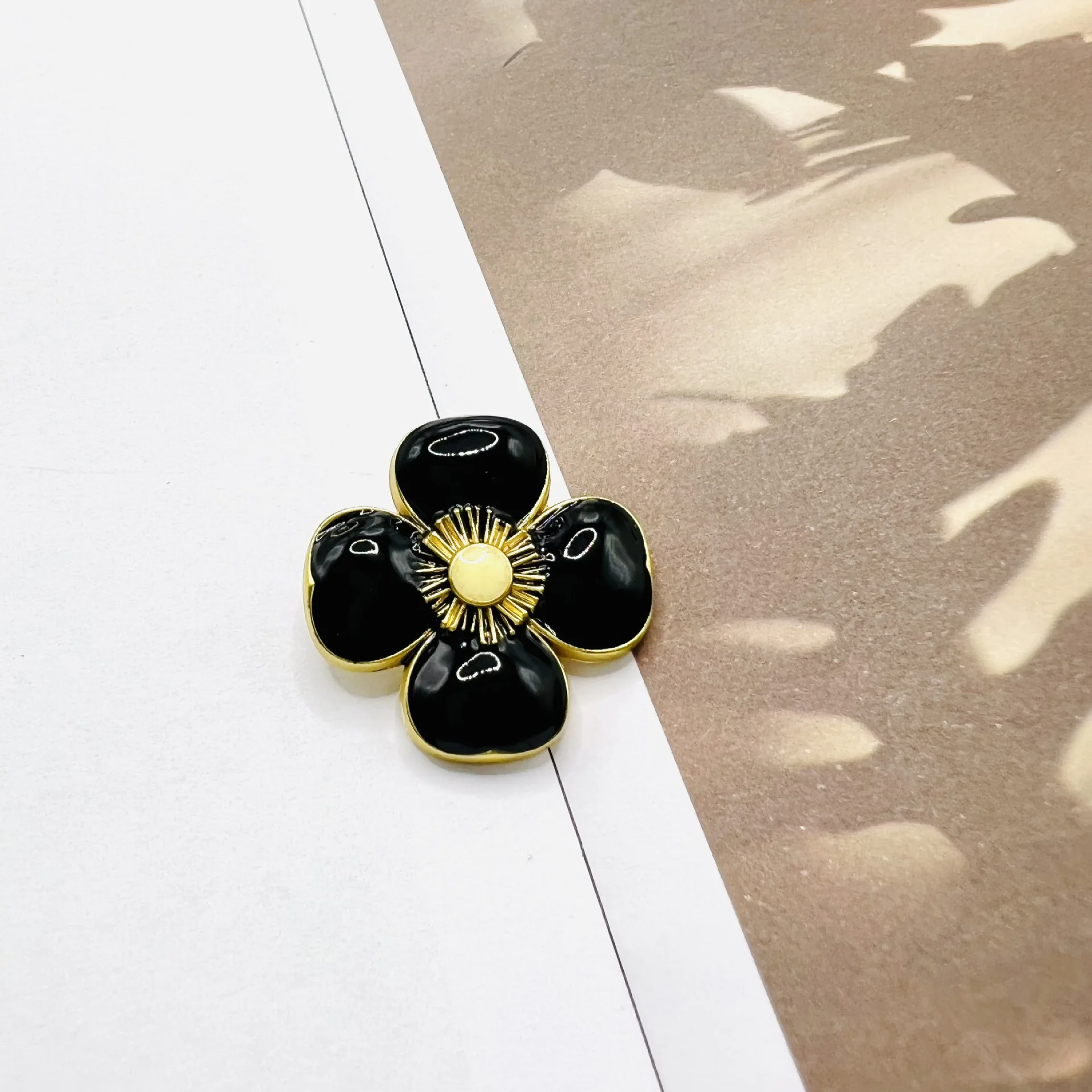 6Pcs Fashion Sunflower Metal Button Suit Coat  Knit Sweater Four Leaf Tweed Fabric Decorative Button