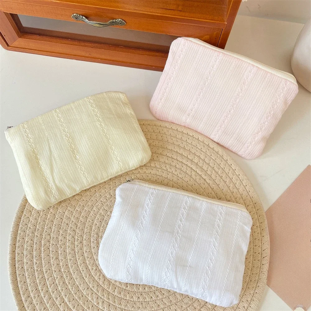 Kawaii صغيرة السفر مستحضرات التجميل أحمر الشفاه سماعة كابل بيانات حقيبة التخزين محفظة المرأة المحمولة حقائب ماكياج صغيرة محفظة كيس مزموم