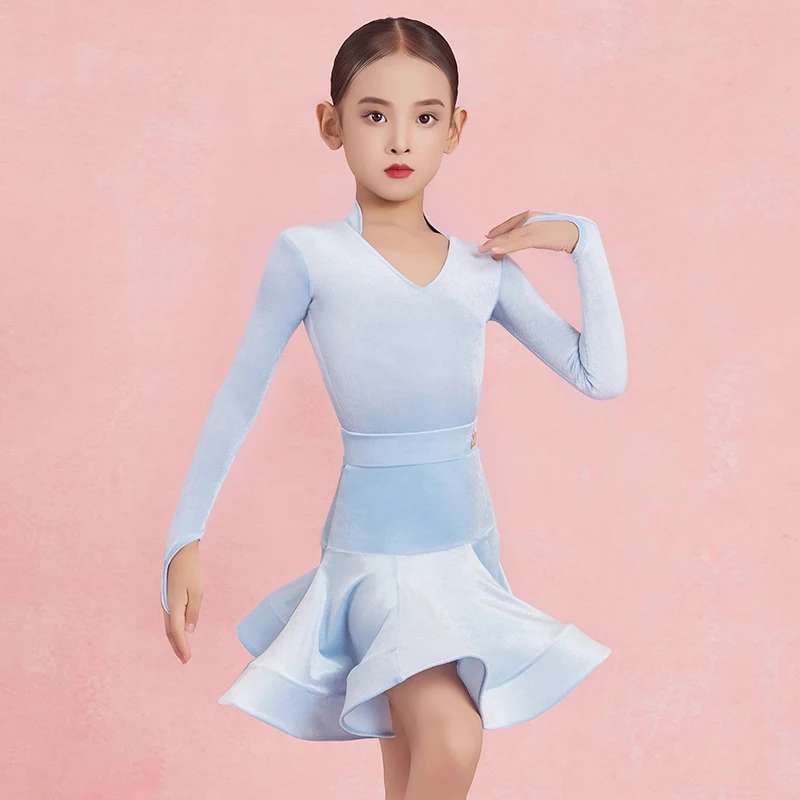 

Новинка 2023 года, костюмы для латинских танцев для девочек, синий бархатный костюм с длинными рукавами и разрезом, платье для самбы, чачи, танго, латинское платье DQS20850