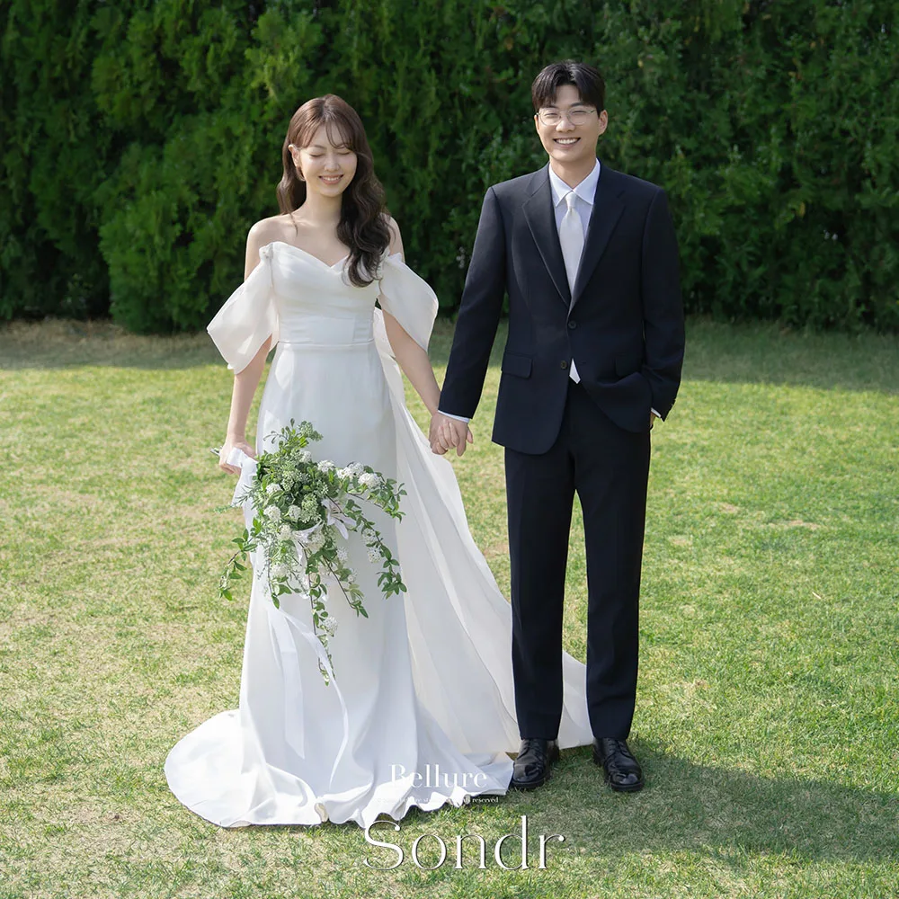 Sondr Simple Straight Wedding Dresses Korea Photography Off the Shoulder Long Bridal Gowns Corset Back