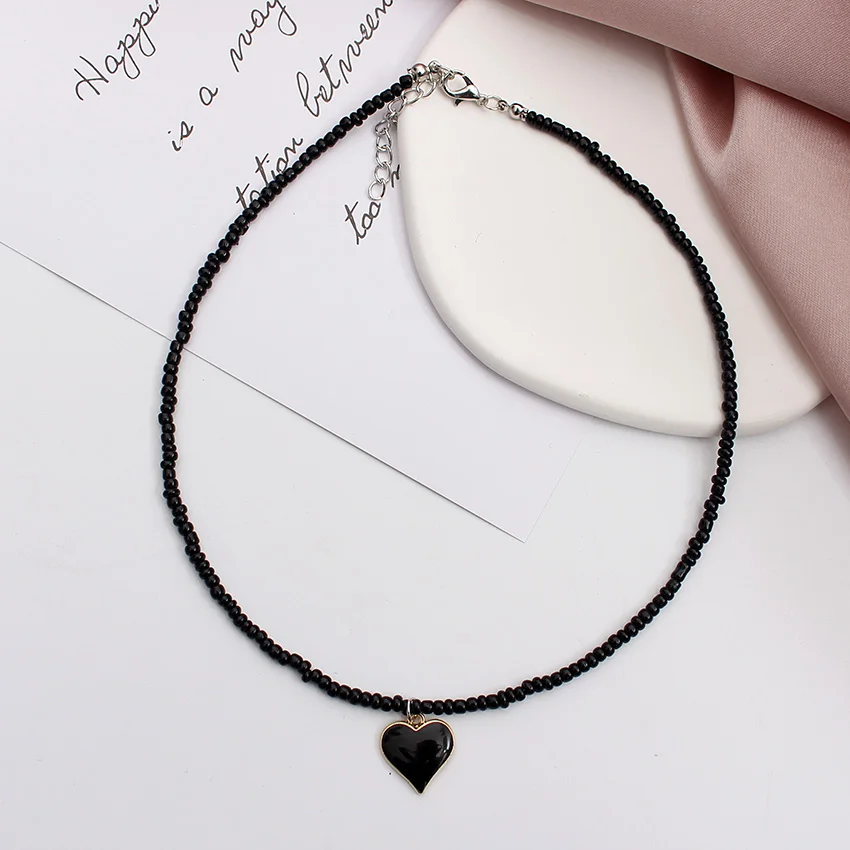 Heart Choker Korean Fashion Beads Pink Short Chain Neck Female Collar Handmade Necklace Jewelry Gift 2022