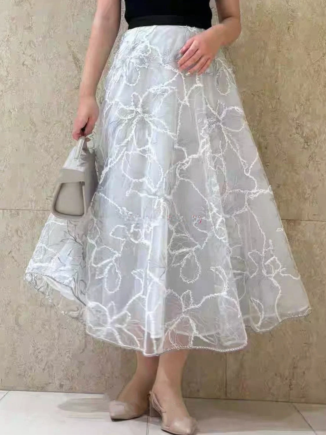 

Юбка с высокой талией, кружевной вышивкой, расклешенная, средней длины, CE1F0RD Pure No Replacement CWFS254072, женская мода Весна 2026