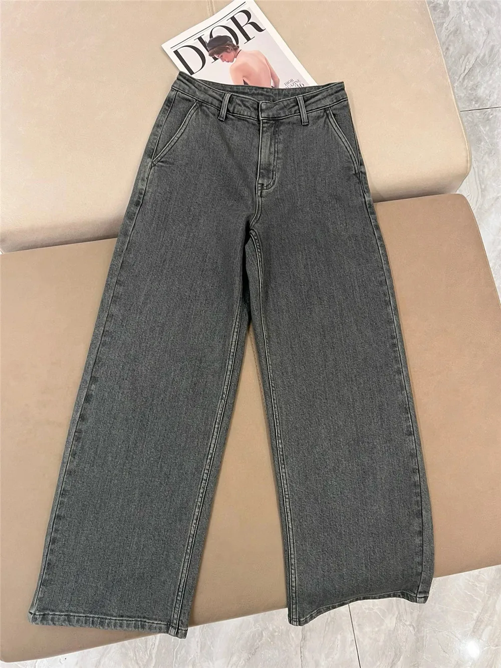 

Women's Straight Black and Gray Jeans High Waist Wide Leg Casual Denim Pants Comfortable Versatile