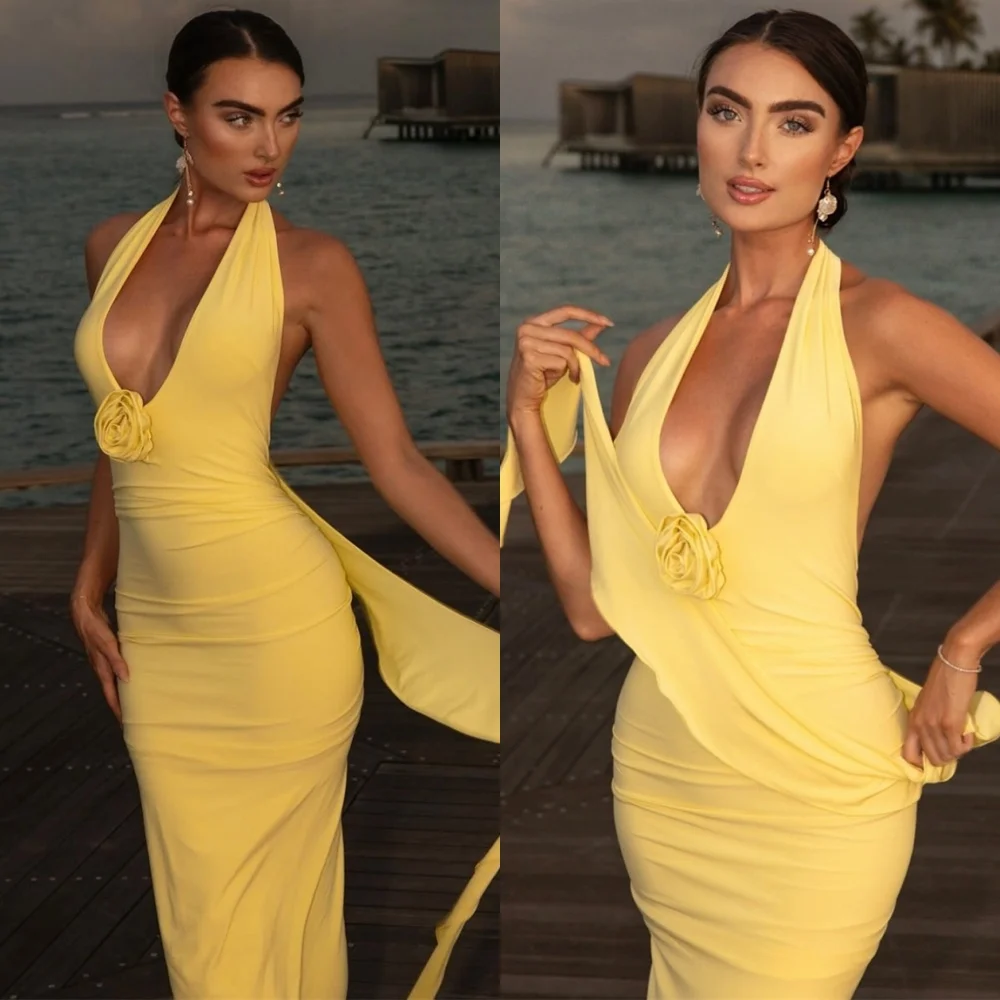 

Customized Soft Yellow Jersey Evening Dress Elegant Halter Sleeveless Homecoming Dresses High Quality Special Occasion Gowns