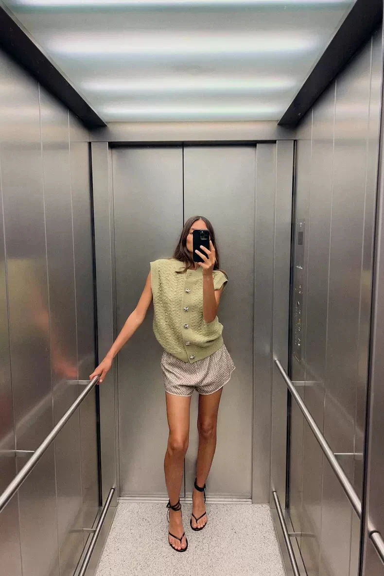 

Лето 2023, новый повседневный вязаный жилет на пуговицах с текстурой, универсальный базовый однотонный женский топ на бретелях Faion