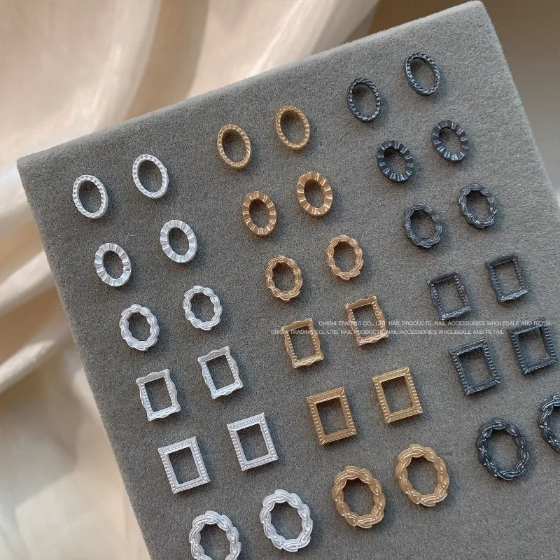 50Pcs Resin Hollow Frames Nail Art Accessories 3 Colors Nail Art Charms 2 Shapes Retro Manicure Nail Decorations 3D Decals