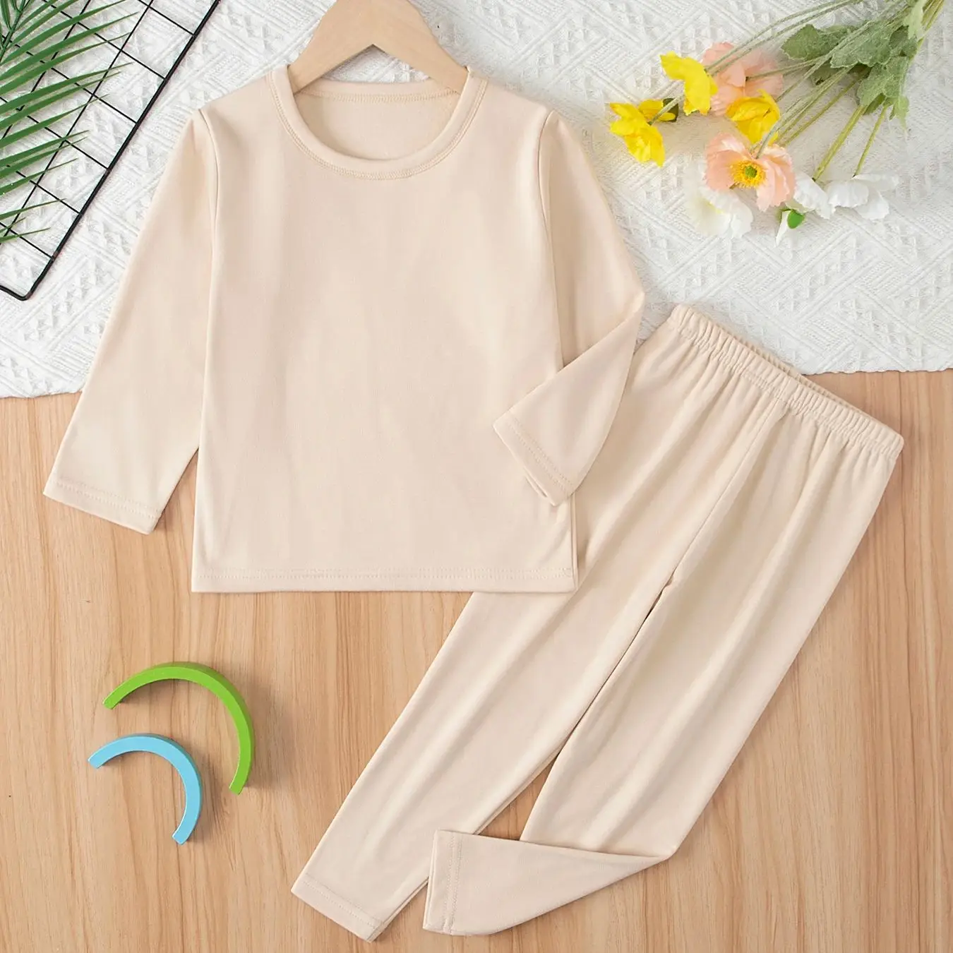 2-piece Children's Autumn And Winter Solid Color Round Neck Thermal Underwear Set Comfortable Casual Sleepwear For Boys And Girs