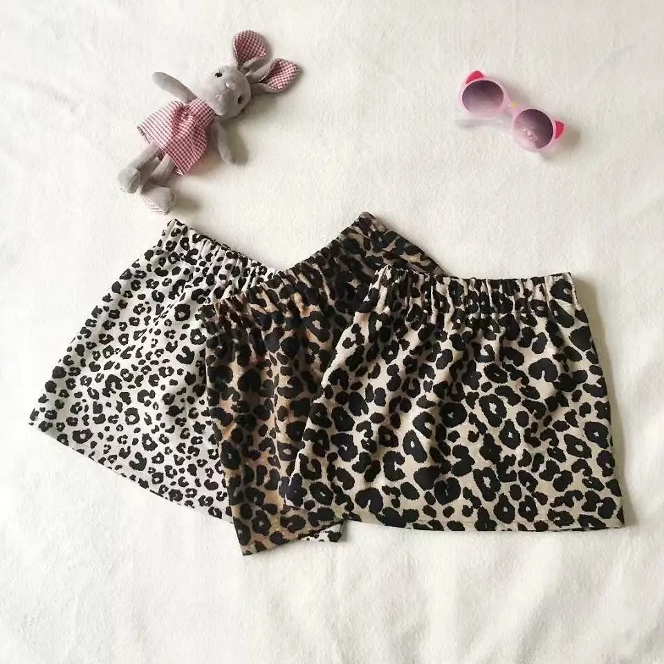 

Girls' Spring/Summer Leopard print Short Skirt 2025 New Style Children's Stylish Versatile Mid to Small Children's Bottom Skirt