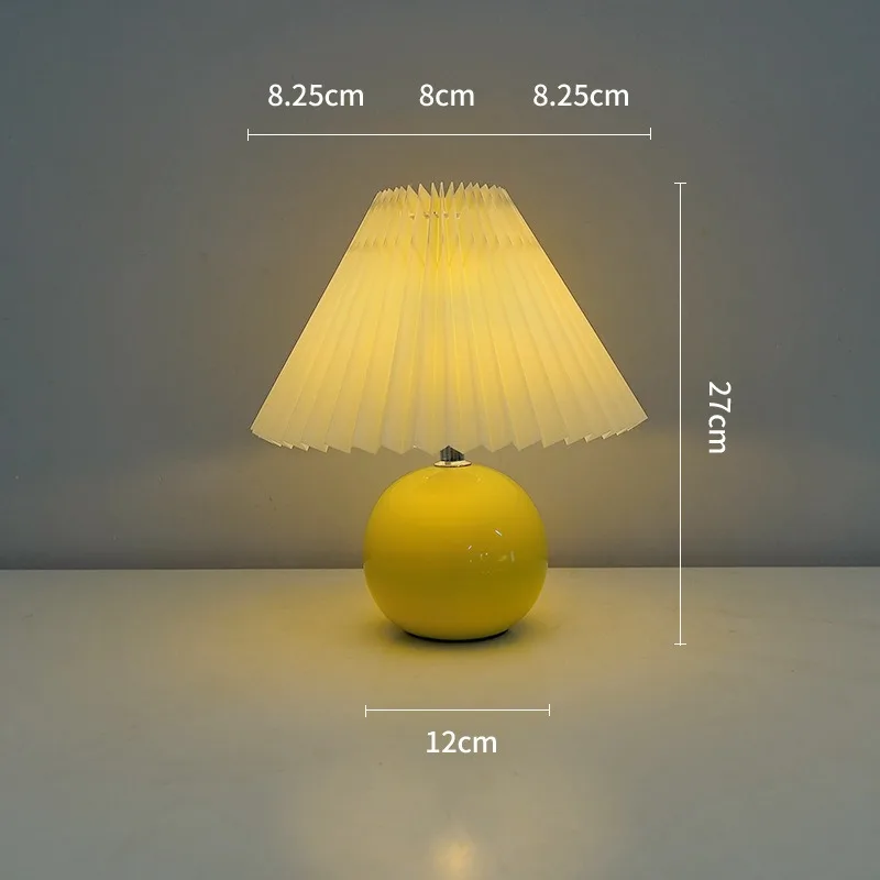 Nordic Decoration Pleated Small Table Lamp Ceramic Ins Cream Wind Bedroom Bedside Lamp Homestay Desk Night Lamp Creativity Gift
