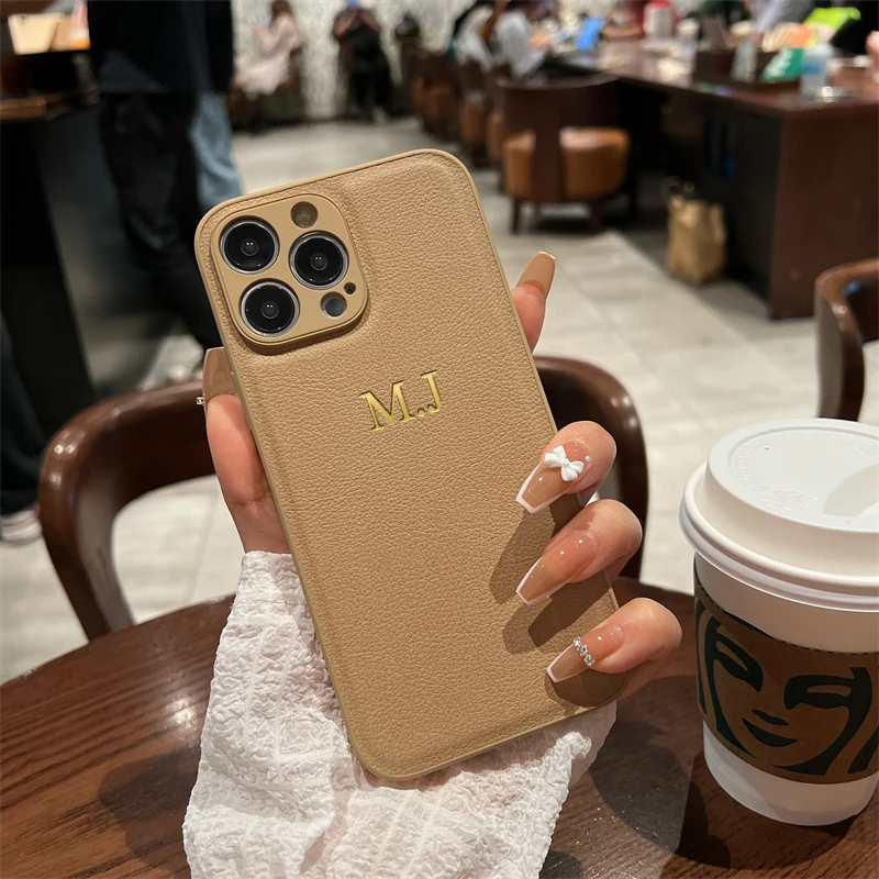 Gepersonaliseerde aangepaste naam case voor iPhone 17 16 15 14 13 12 11 Pro Max initialen letters lederen cover 13 15 16 17 Air Pro Max - afbeelding 1