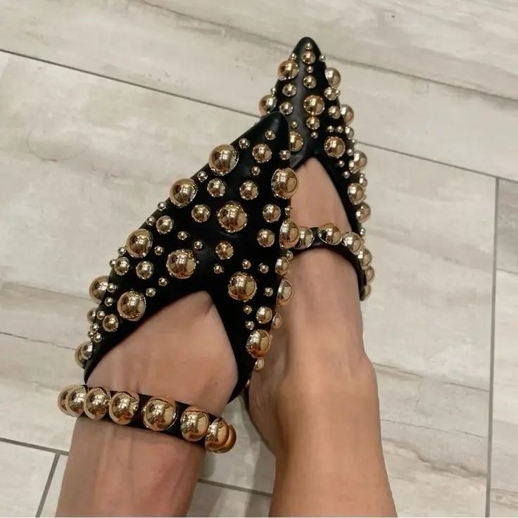 

Ankle Wrap Pointed Toe Rivets Summer Women Sandals Stiletto High Heels Slip On Design Large Size Fashion Show Shoes