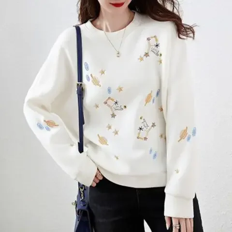 เสื้อฮู้ดดี้สไตล์ยุโรปแบบสั้นและหรูหราสำหรับนักศึกษาหญิง รุ่นเกาหลี ทรงหลวม