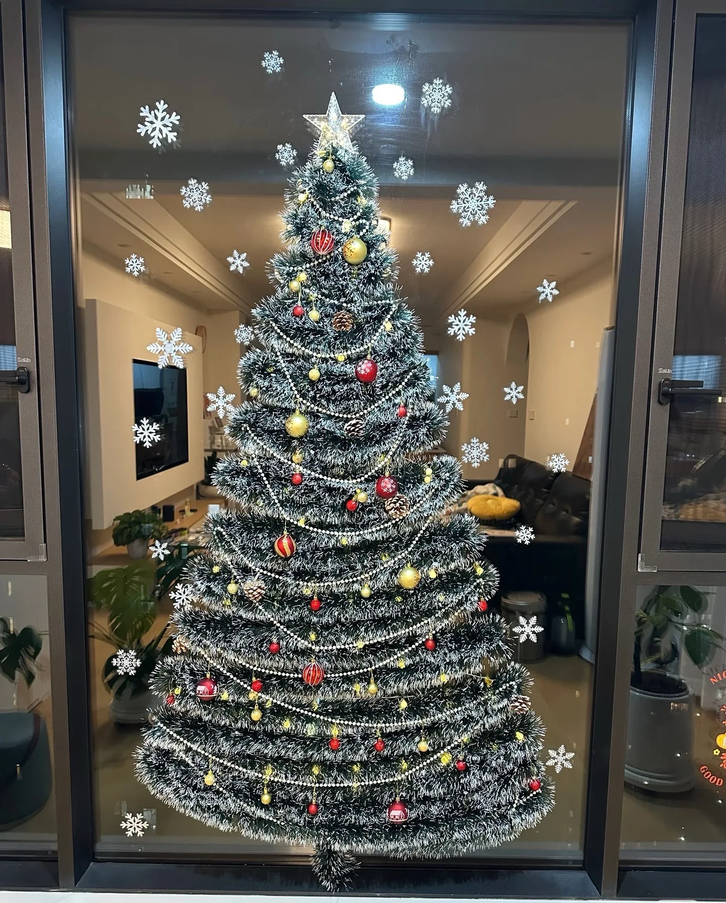 

New Christmas Tree Holiday Glass Window Display Living Room Glass Wall Hanging Atmosphere Decoration (Material Kit)