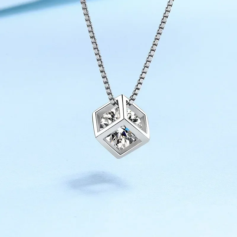 Exquisite Store PT950 Platinum Popular 0.5/1Ct Moissanite Necklace Square Pendant for Women Gift Girl Party Wedding Fine Jewelry