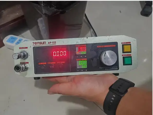 

Second-hand, dispensing machine, AP-III large glue volume precision voltage regulator controller