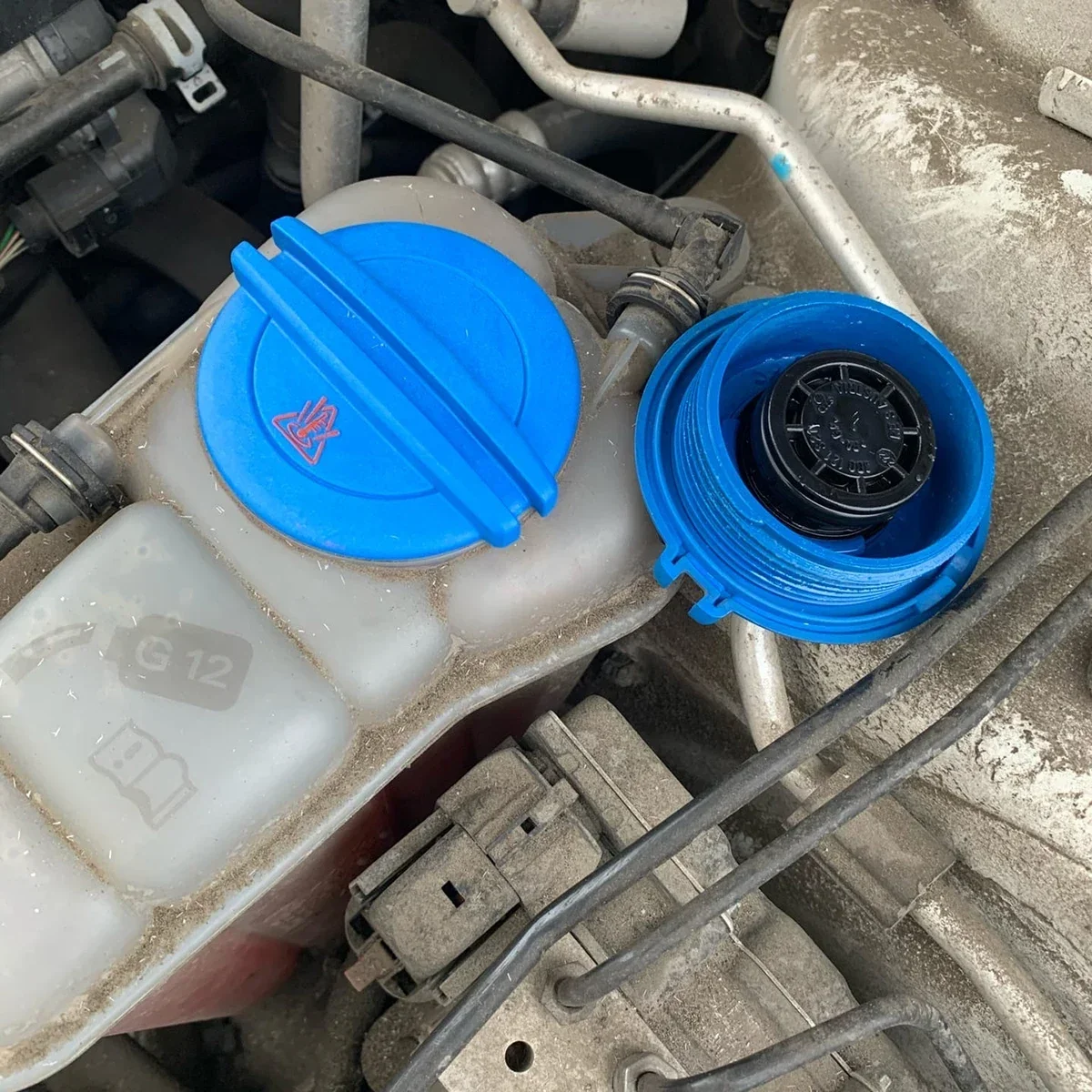 アウディ用の交換用拡張タンクキャップ,冷却液回収蓋,ボトルリザーバー,ラジエーターカバー,アウディa1,a3,a4,a5,a6,a7,q5,tt