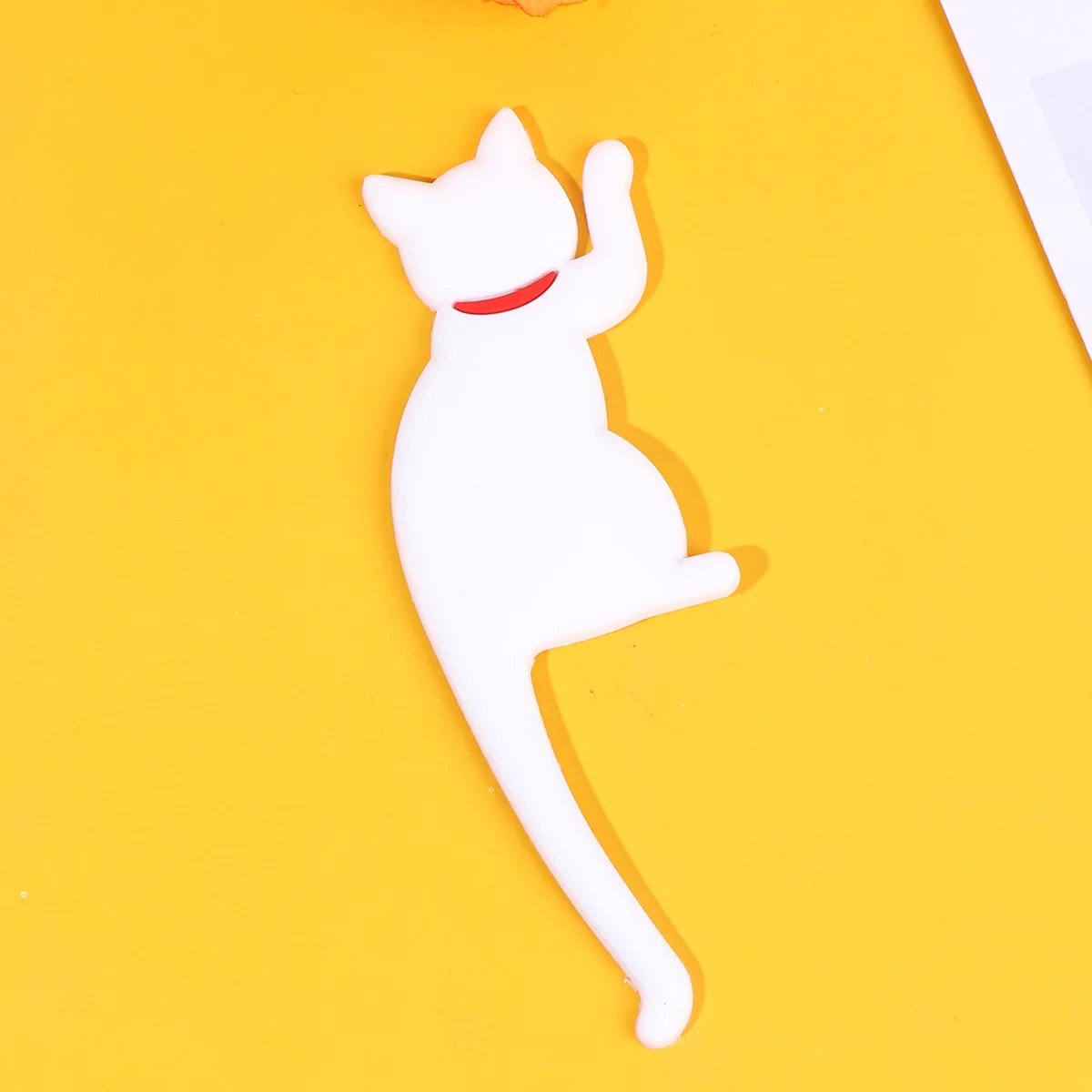 

Refrigerator Fridge Magnet Hook Magnetic Cat for Hanging Cartoon White Sticker Toddler