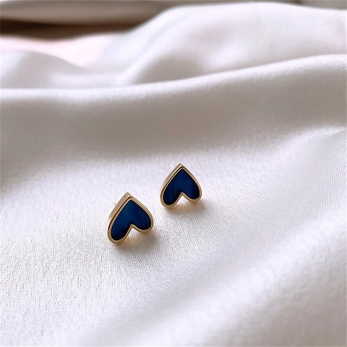 Neue Koreanische Süße Nette Herz Stud Ohrringe für Frauen Mädchen Mode Blau Glasur Ästhetische Geometrische Ohrringe Minimalistischen Schmuck Geschenk – Detail 5