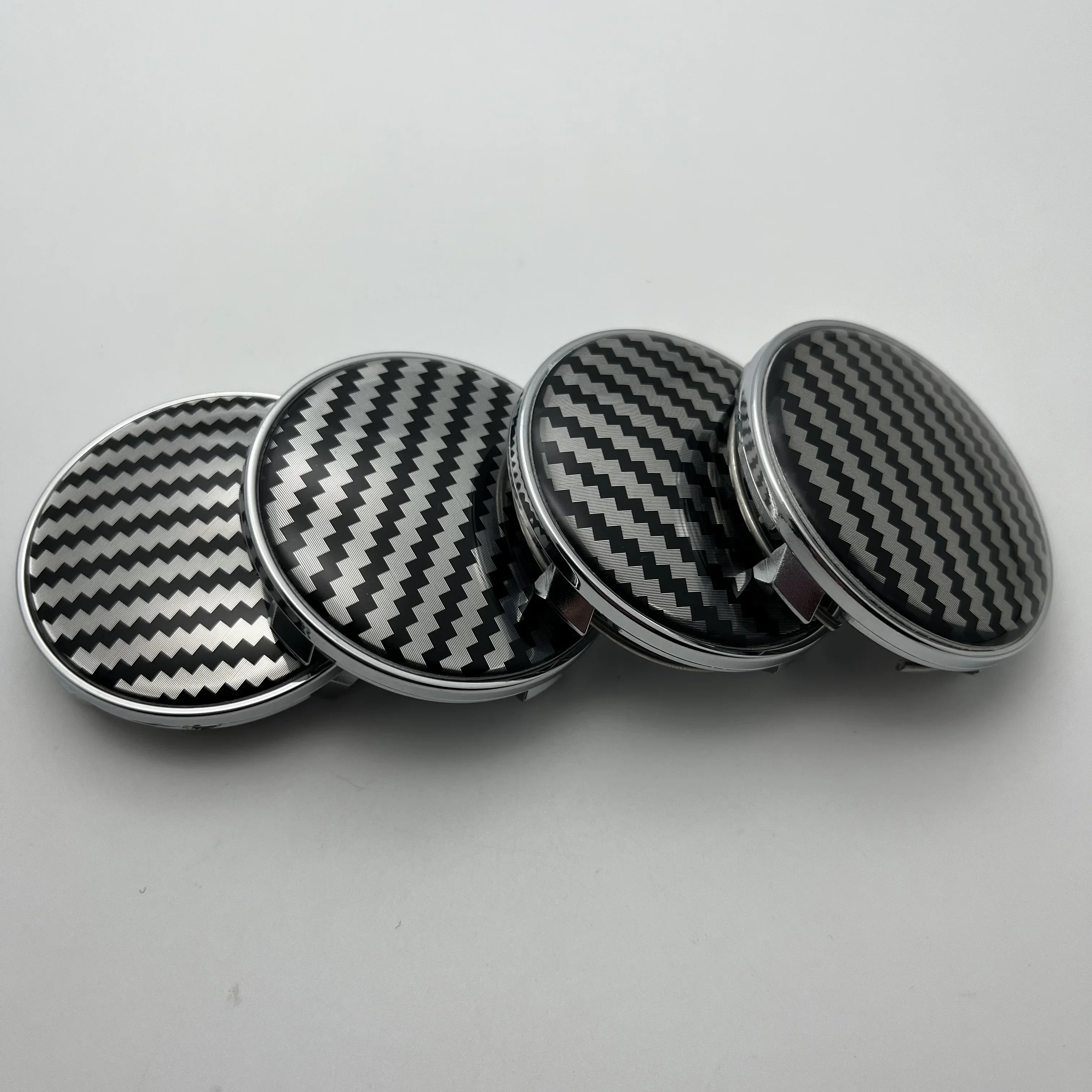 

4pcs ABS 61mm Wheel Center Caps With Drop Glue Carbon Fibre Emblem Badge Stickers Hub Styling Accessories for Audi Q7 Q3 A4 A3