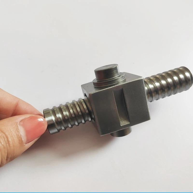 Left and Right Rotating , Positive and Negative Teeth Grinding Ball Screw Set, Can Be Processed and According To The Picture