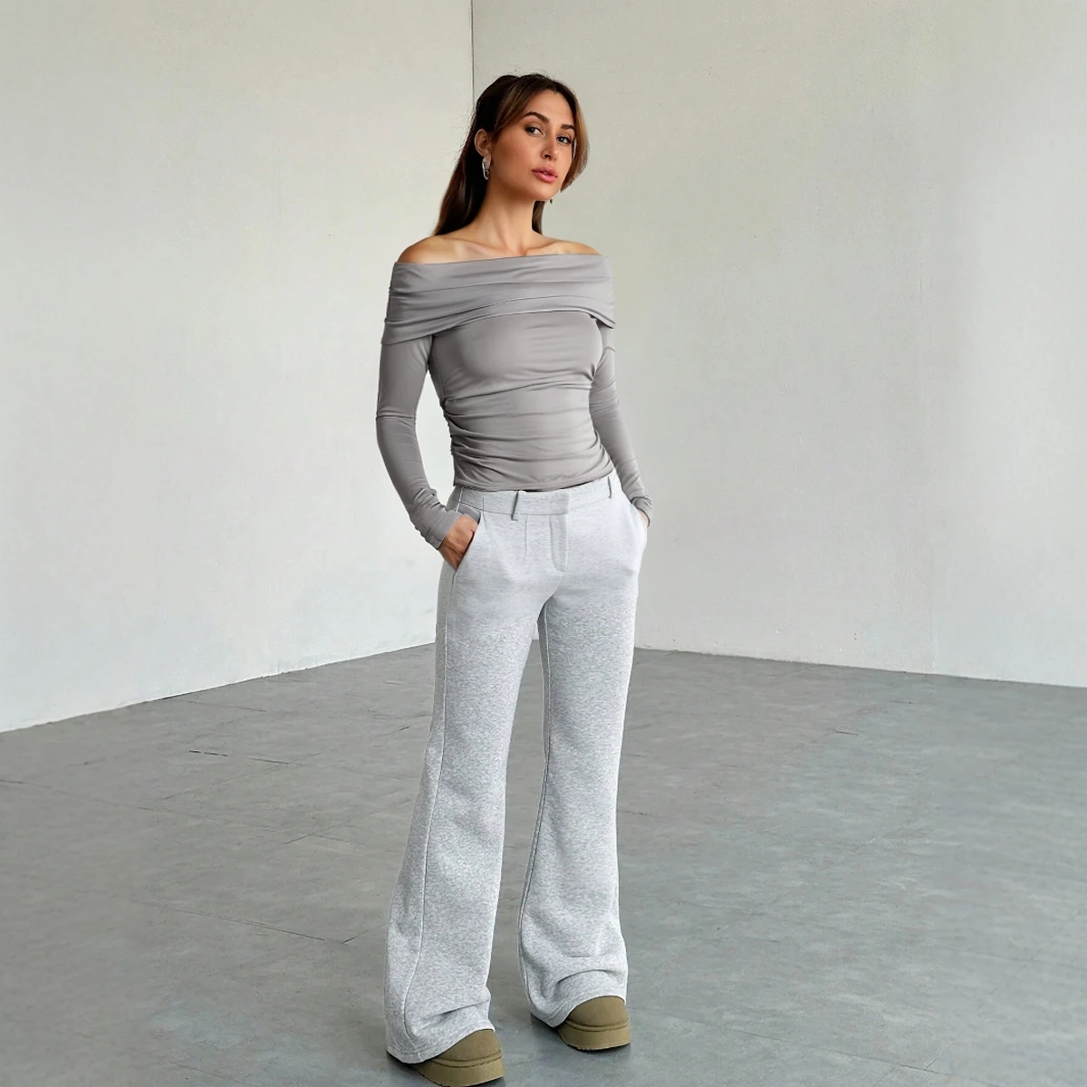 

Женские футболки, всесезонные модные корейские складные однотонные повседневные футболки с длинными рукавами и открытыми плечами