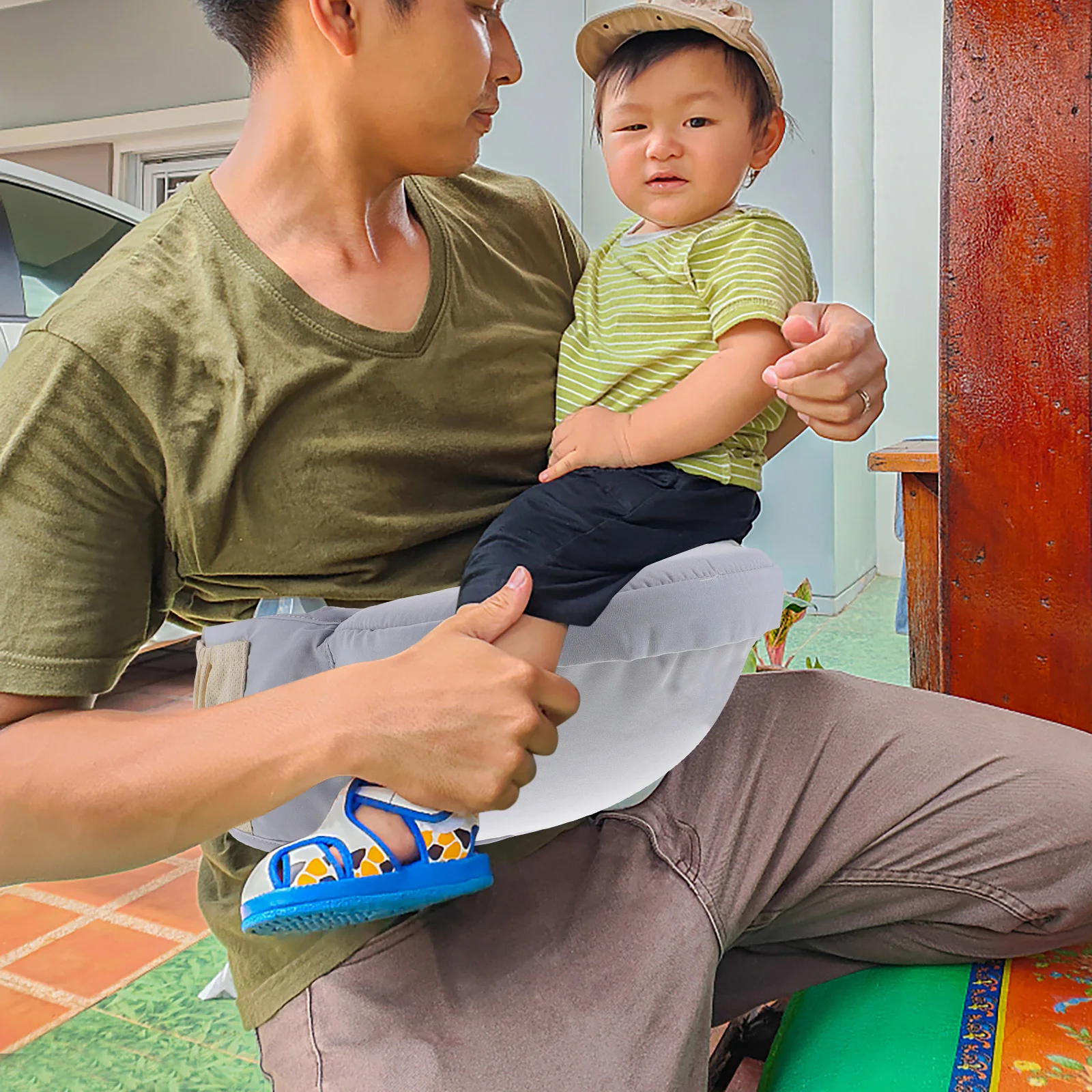 

Waist Stool Ergonomic Infant Seat Carrier Hug Hip Belt Grey Toddler Comfort Material Pocket Storage Newborn Parent Gift