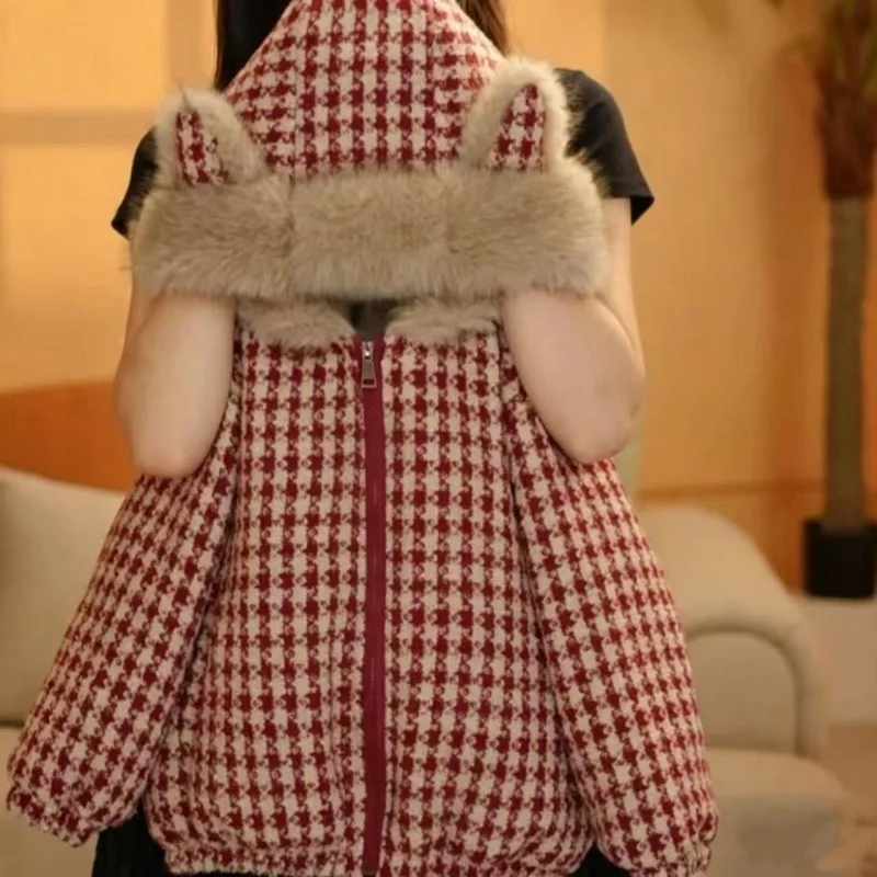 2026 Winter Hot Selling Red and White Checkered Artificial Fur Jacket with Zipper Inside for Warmth and Thickness