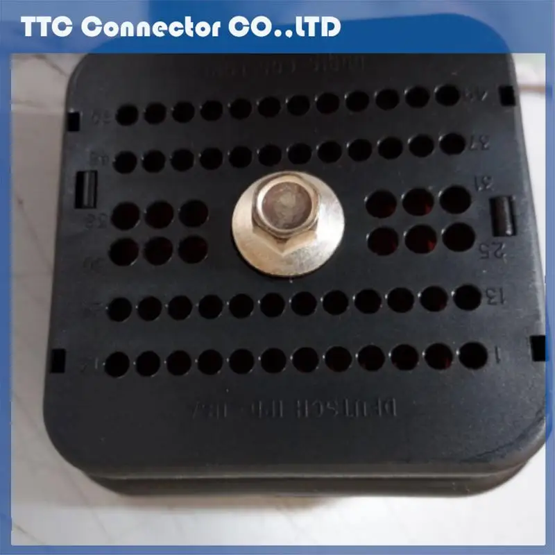 

1pcs new and origianl connector DRB16-60SBE-L018