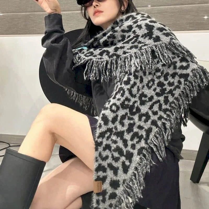 

Шарф для женщин, роскошный винтажный контрастный цвет, кашемировая женская треугольная шаль, теплая зимняя шаль из пашмины в корейском стиле