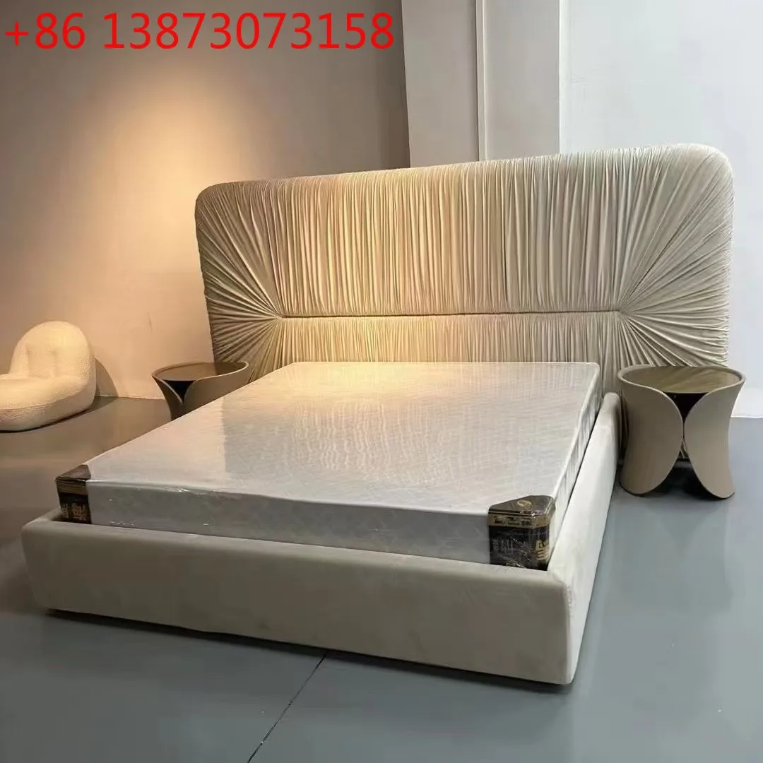 Italian light luxury pleated fabric bed modern simple designer villa bedroom floor soft bag double bed