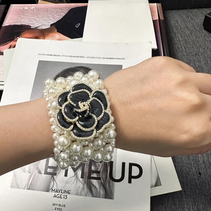 DIY Design Classic Elastic Pearl Bee Bracelet Bangle Jewelry For Women Party Gift