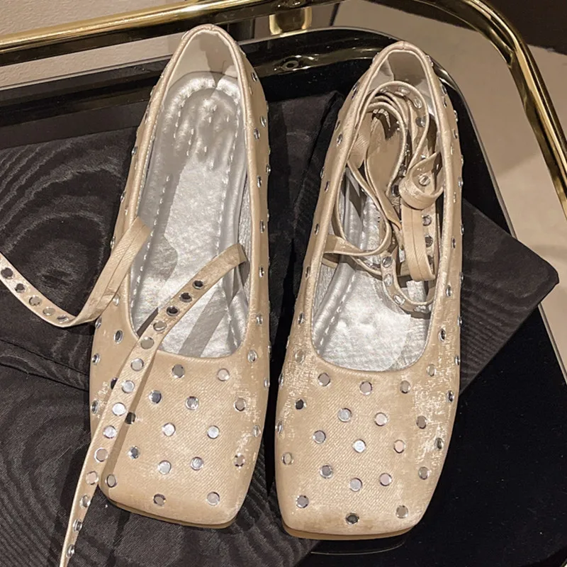 Sandali da donna in cristallo cinturino alla caviglia in tinta unita con punta quadrata incrociata scarpe da donna con tacco basso poco profondo Designer nuovo marchio di lusso