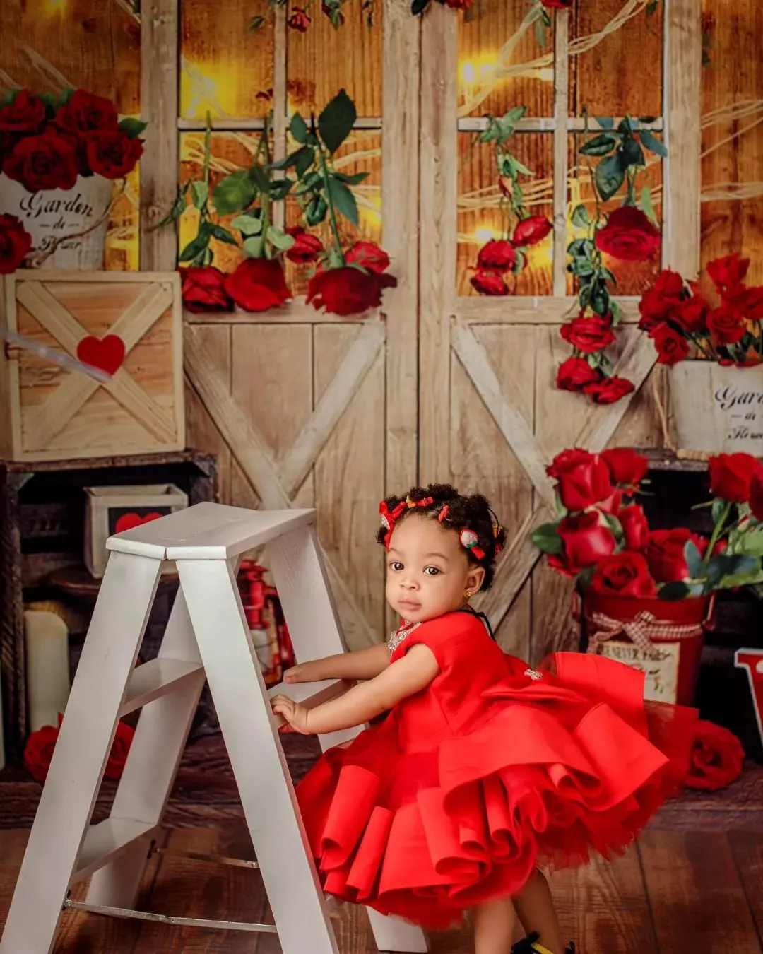 Vestidos vermelhos frisados flor menina com arco volta, babados joelho comprimento, princesa bebê meninas, primeira festa de aniversário, vestido pageant para casamento