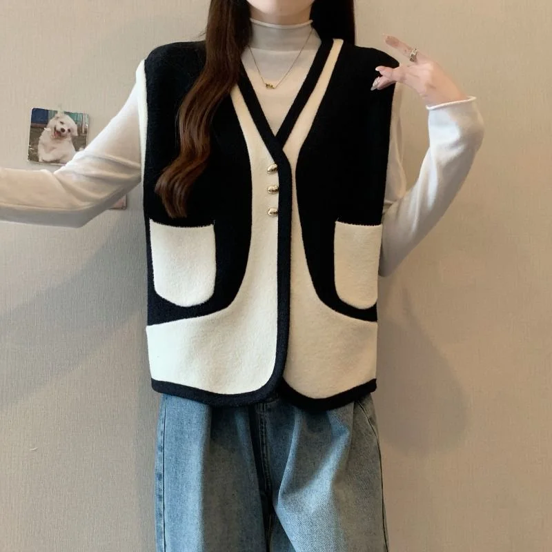 

2025 Autumn Winter Models High-end Double-sided Knitted Vest Large-size Women's Loose V-neck Cardigan Jacket