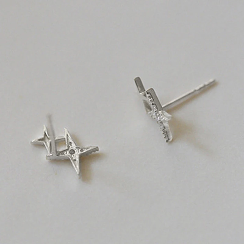 Neue Modische Silberfarbene Ohrstecker für Damen, Geschenk für Bankette, Asymmetrische Kreuz-Stern-Ohrringe, Vintage-Schmuck-Accessoires – Detail 11