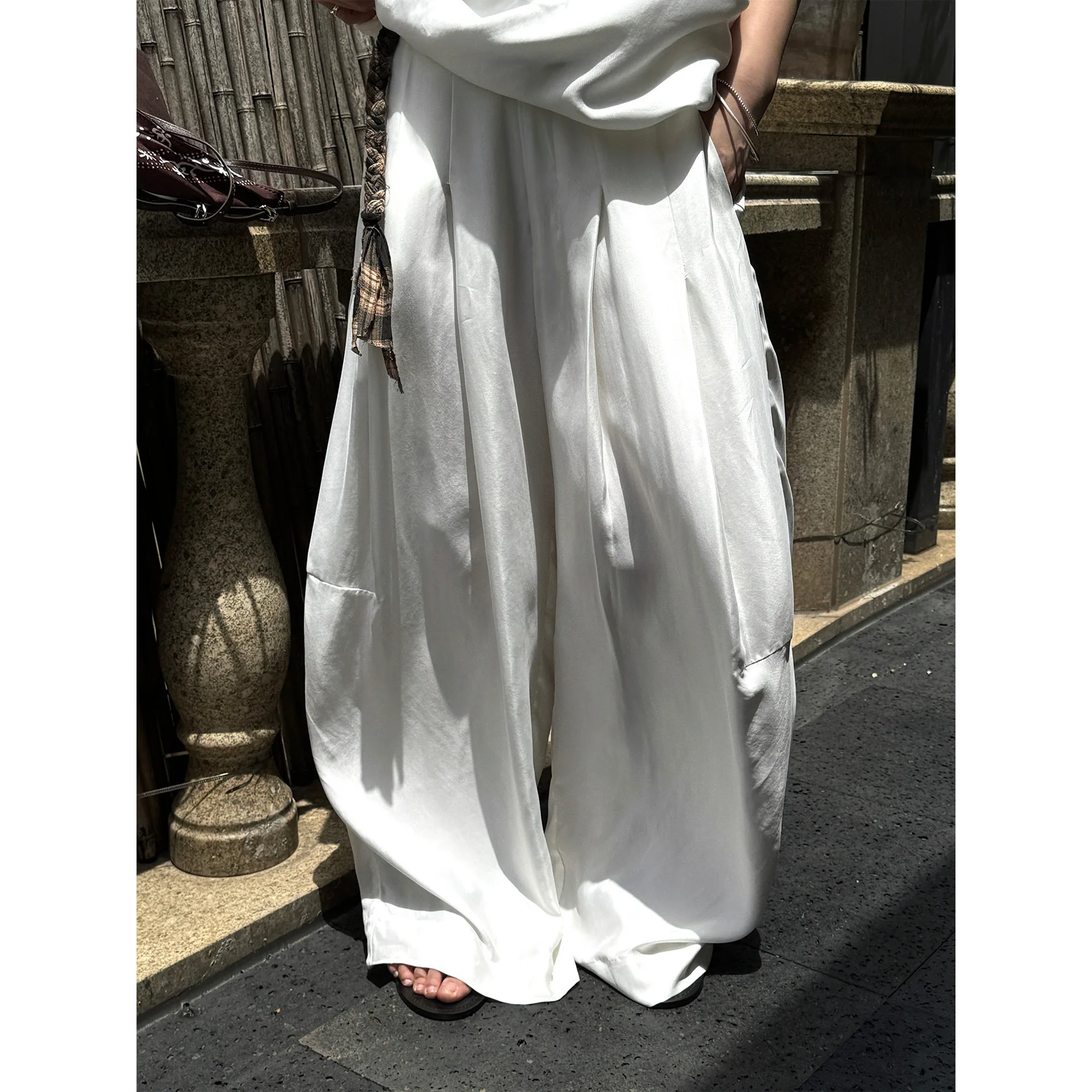 

Summer White Silk Dressy Pant Old Money Style Copper Ribbed Pleated Wide-leg Trousers Smooth Drape Long Pants For Women